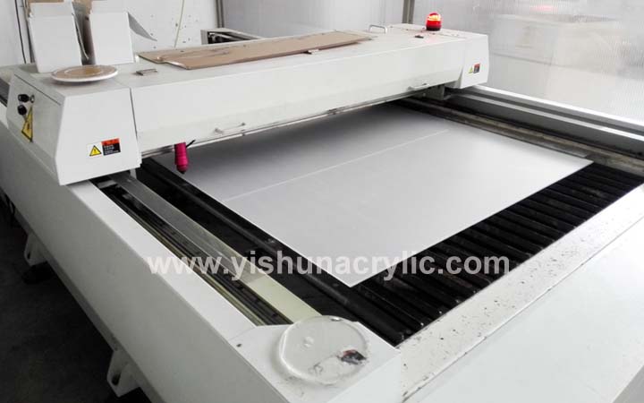 laser cutting machine .jpg